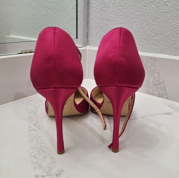 Jewel Badgley Mischka Jailene Fuschia Pumps - Picture 9 of 11